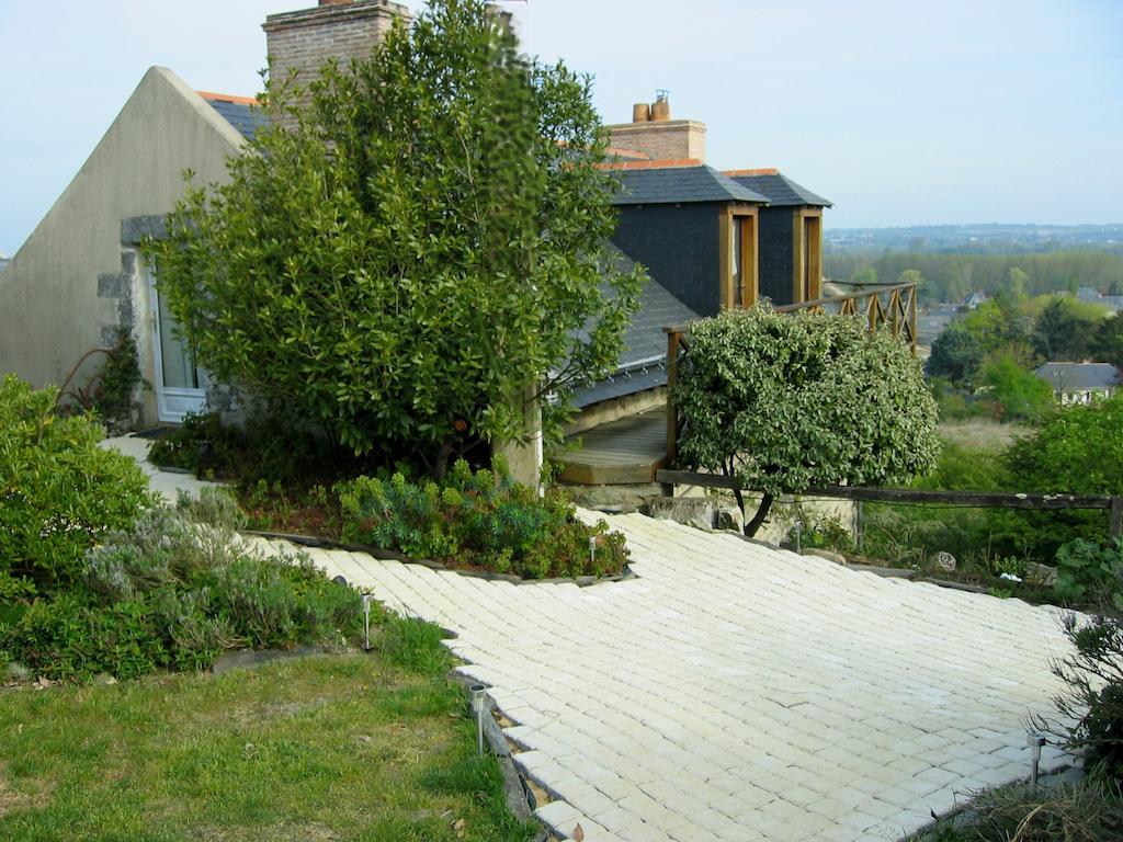Au Moulin Geant Bed & Breakfast Rochefort-sur-Loire Екстериор снимка